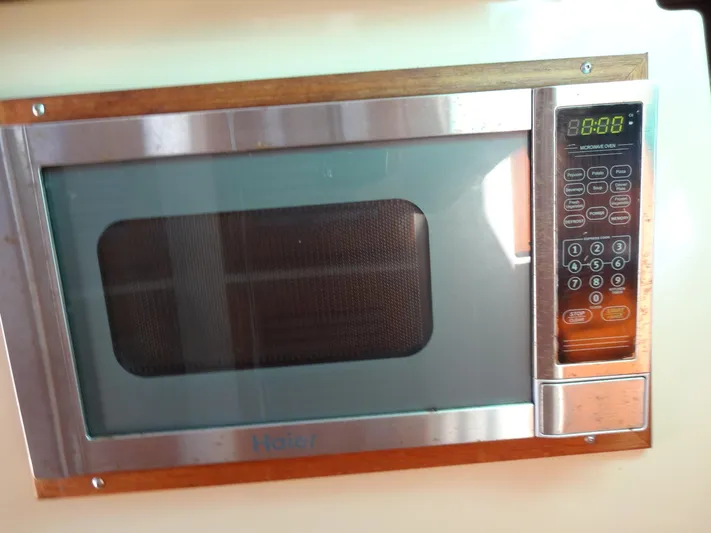 Sanity Yacht Photos Pics 