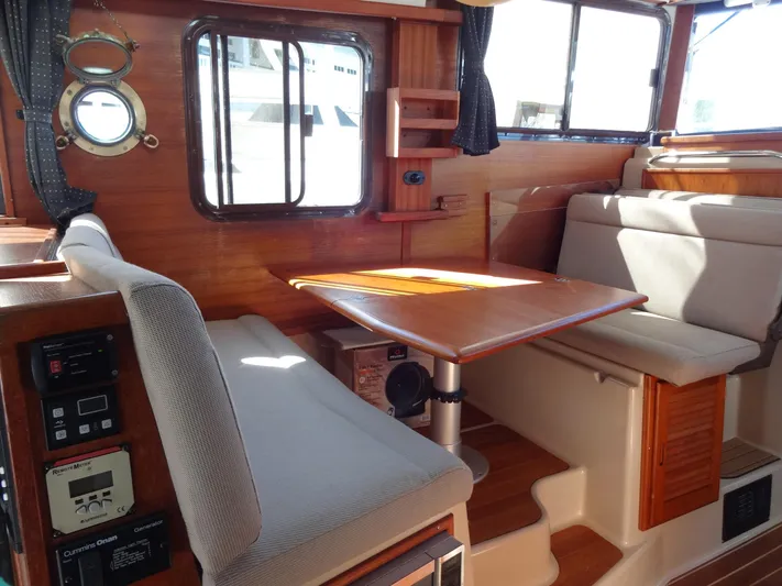 Sanity Yacht Photos Pics 