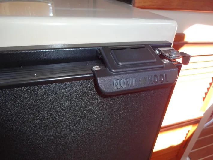 Sanity Yacht Photos Pics 