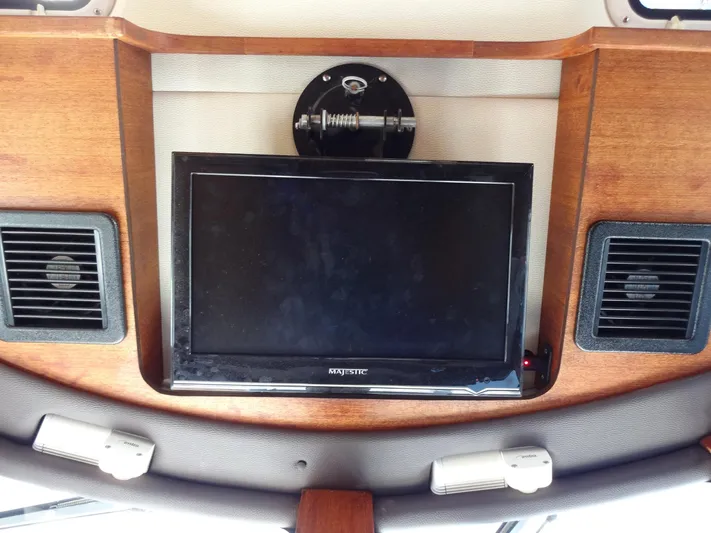 Sanity Yacht Photos Pics 