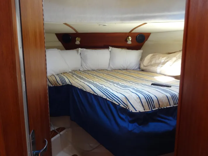 Sanity Yacht Photos Pics 