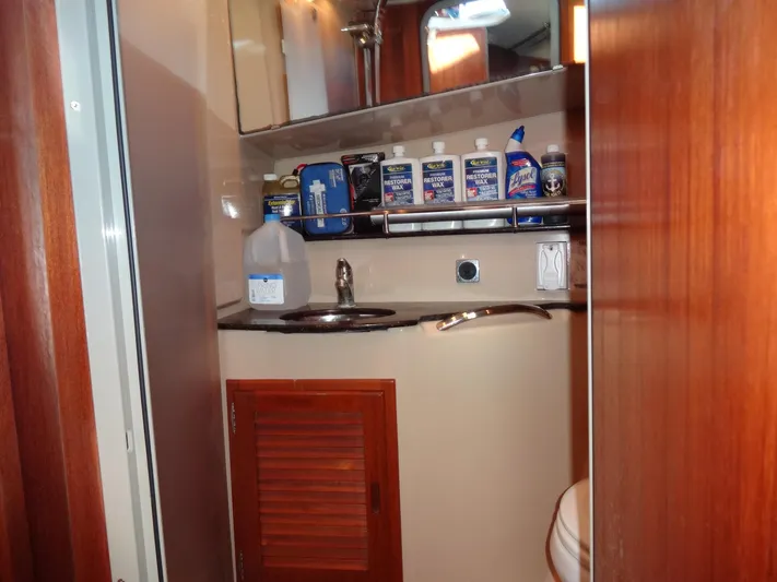 Sanity Yacht Photos Pics 