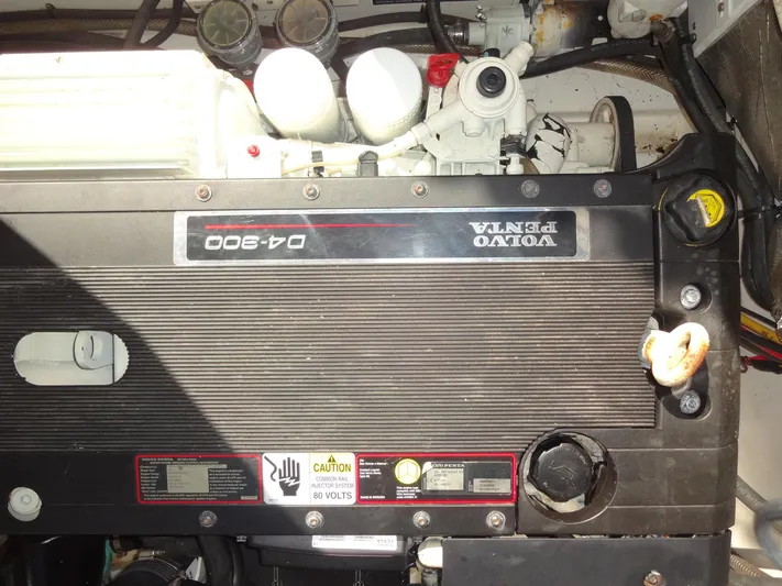 Sanity Yacht Photos Pics 