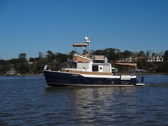 Sanity Yacht Photos Pics 