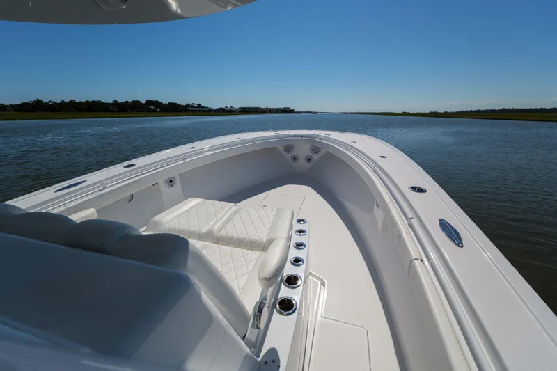 Pelagic Predator Yacht Photos Pics Onslow Bay TE Pelagic Predator- Bow