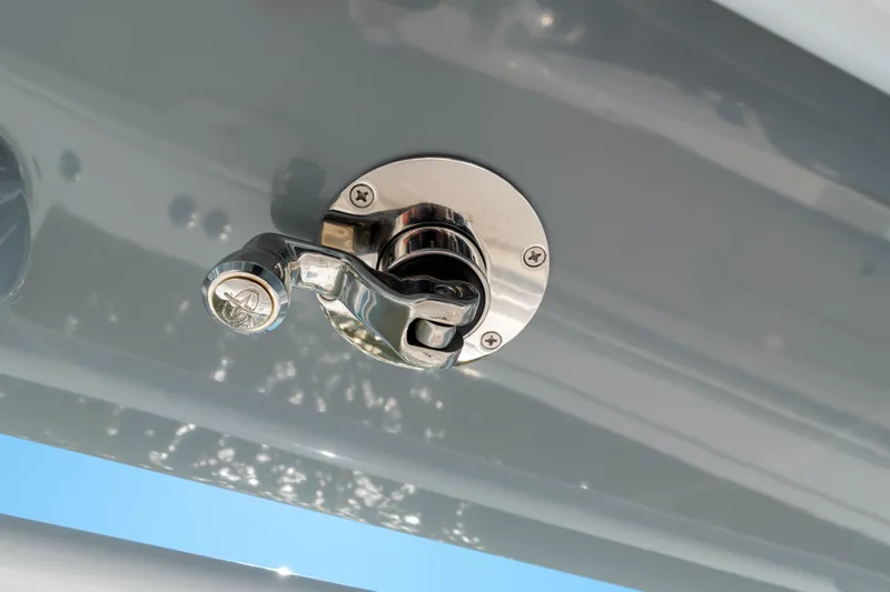 Pelagic Predator Yacht Photos Pics Onslow Bay TE Pelagic Predator- Outrigger Mounts