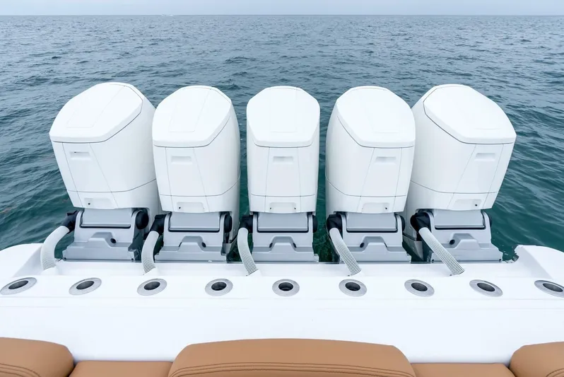 Dealer Demo Yacht Photos Pics 2025 Hcb 56 Suenos Gix - Image 8