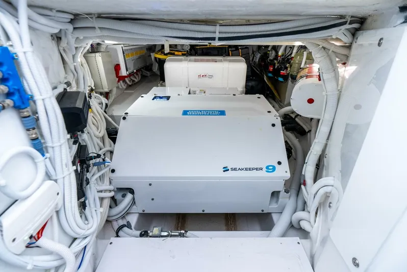 Dealer Demo Yacht Photos Pics 2025 Hcb 56 Suenos Gix - Image 33