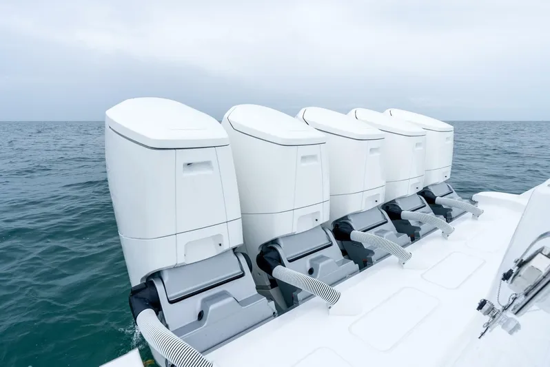 Dealer Demo Yacht Photos Pics 2025 Hcb 56 Suenos Gix - Image 9