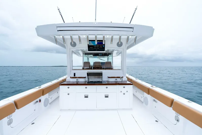 Dealer Demo Yacht Photos Pics 2025 Hcb 56 Suenos Gix - Image 13