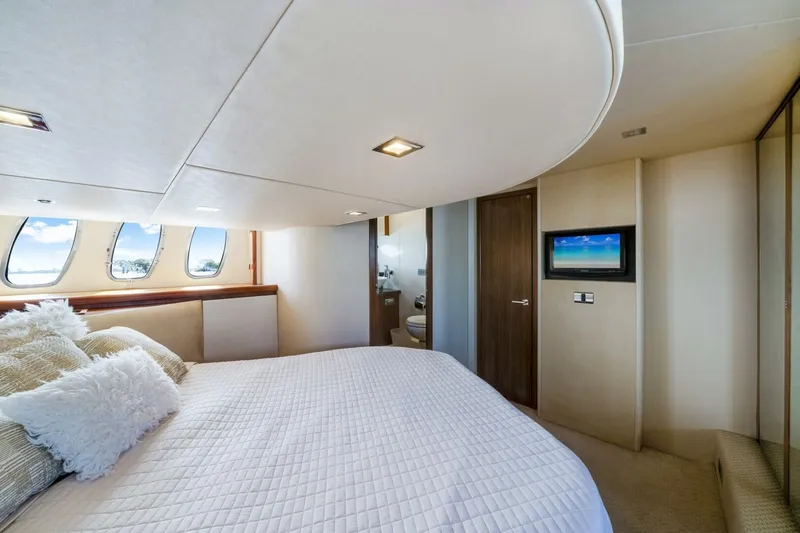  Yacht Photos Pics 2011 Sunseeker Manhattan 52 - Image 34