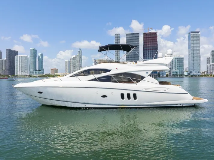  Yacht Photos Pics 2011 Sunseeker Manhattan 52 - Image 7