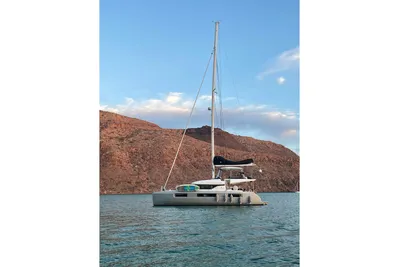 Lagoon 50