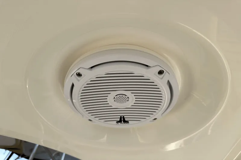  Yacht Photos Pics Ceiling speaker in 2015 Meridian 441 Sedan boat interior.