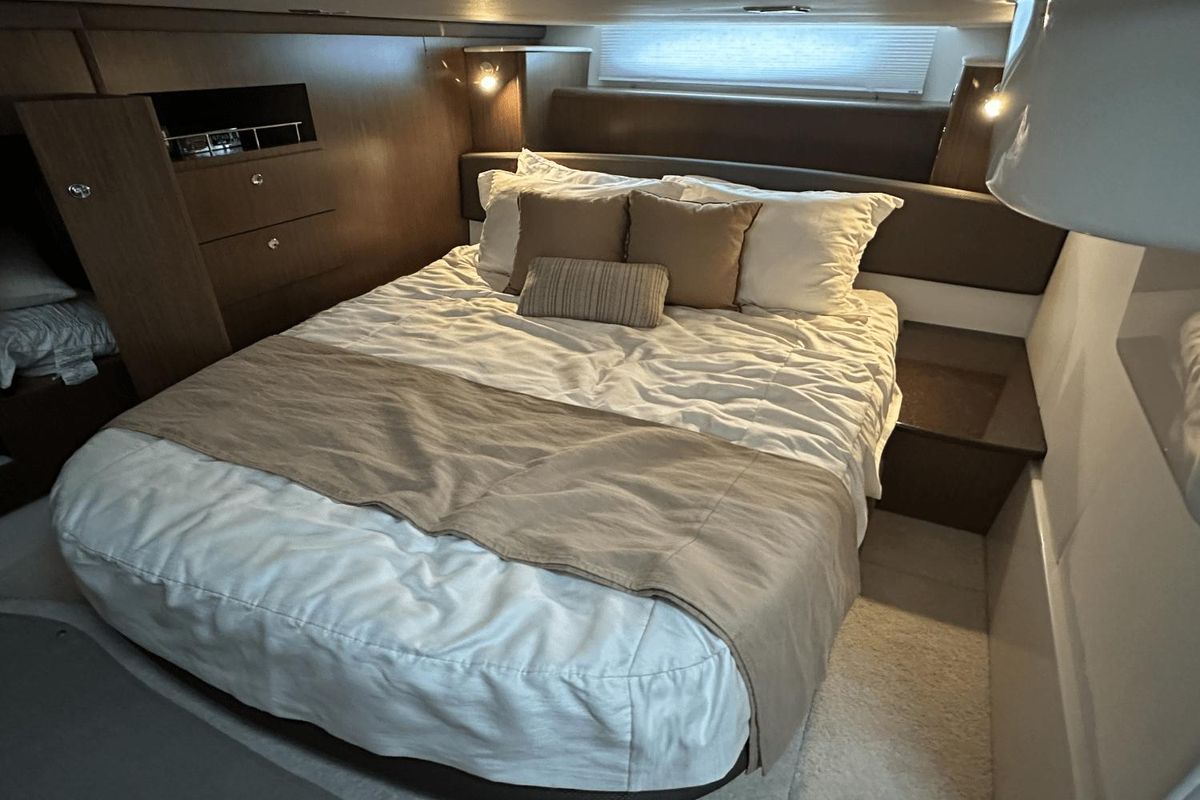 2015 Meridian 44 