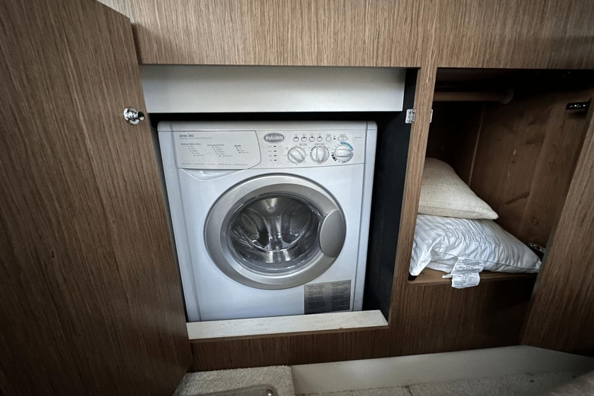 2015 Meridian 44 