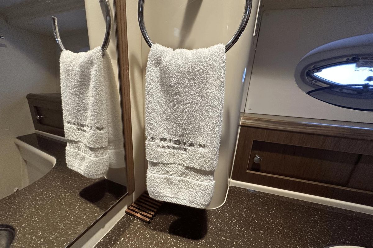 2015 Meridian 44 