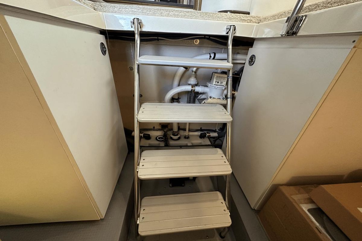 2015 Meridian 44 