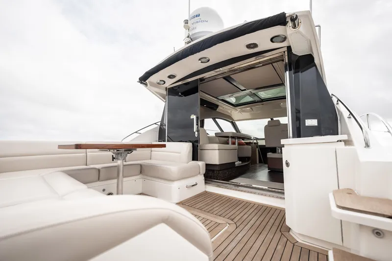 Sol E Mar IV Yacht Photos Pics 2015 Sea Ray 510 Sundancer yacht with luxurious seating and open cabin view.