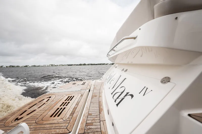 Sol E Mar IV Yacht Photos Pics 2015 Sea Ray 510 Sundancer yacht on water, featuring elegant wooden deck.
