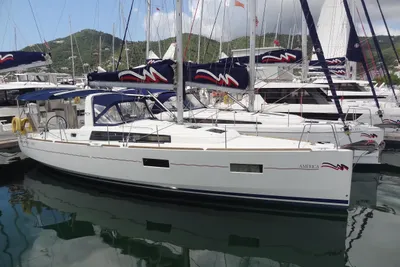 Beneteau Oceanis 38
