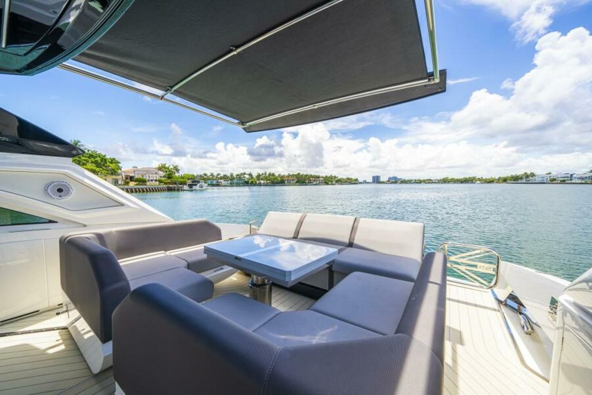 2024 Sunseeker 55 