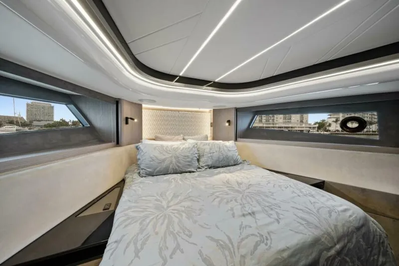  Yacht Photos Pics 2024 Sunseeker Superhawk 55 - Image 45