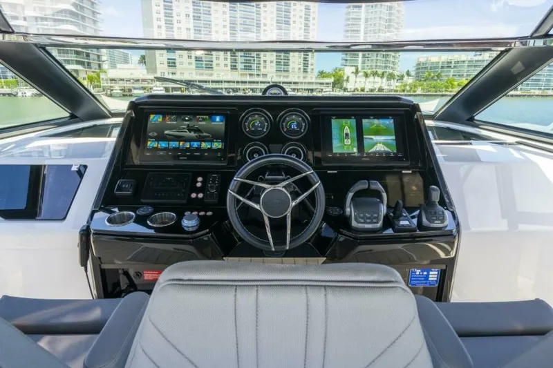  Yacht Photos Pics 2024 Sunseeker Superhawk 55 - Image 31