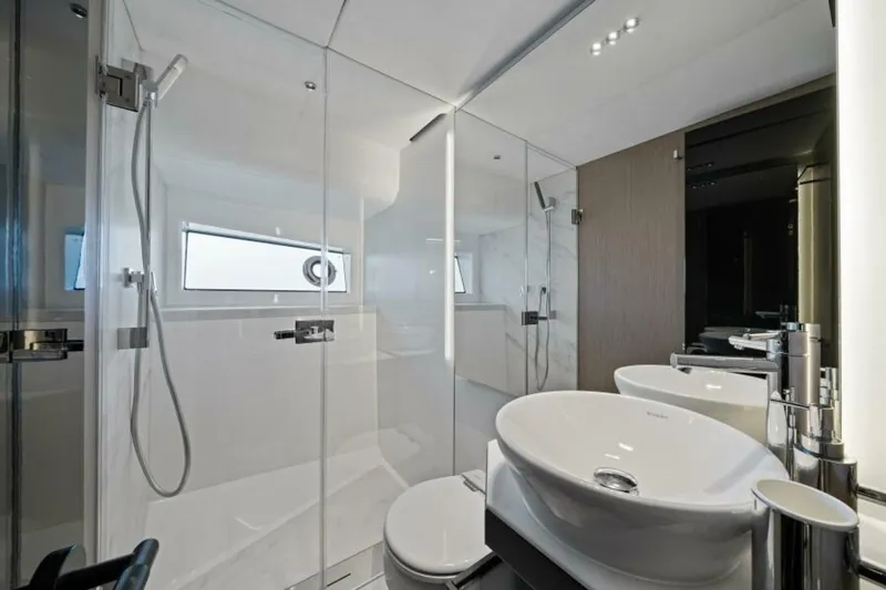  Yacht Photos Pics 2024 Sunseeker Superhawk 55 - Image 48