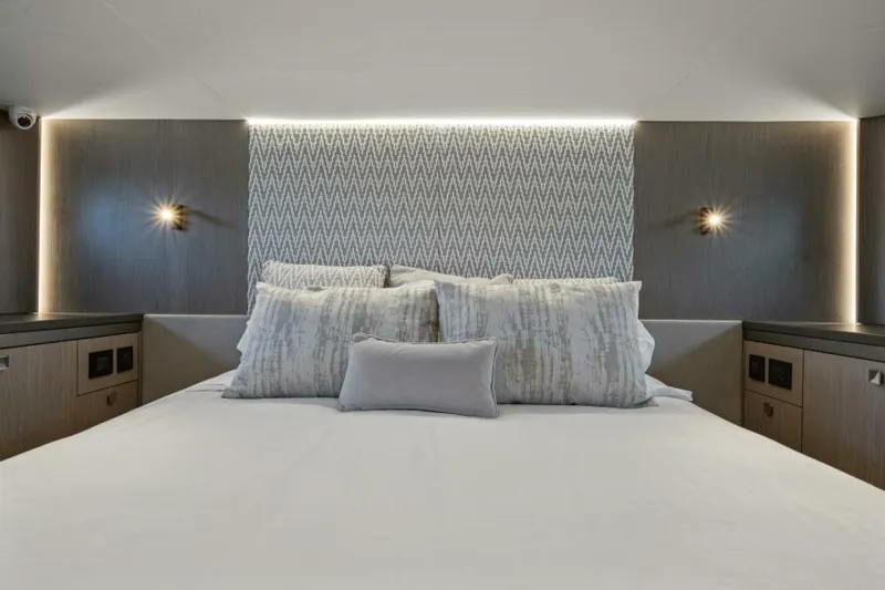  Yacht Photos Pics 2024 Sunseeker Superhawk 55 - Image 51