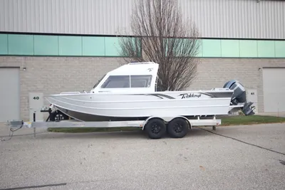 Weldcraft 240 Maverick DV F300XCB DEC In Stock