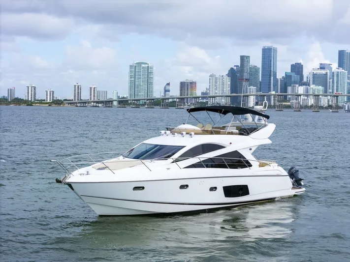  Yacht Photos Pics 2013 Sunseeker Manhattan 53 - Image 4