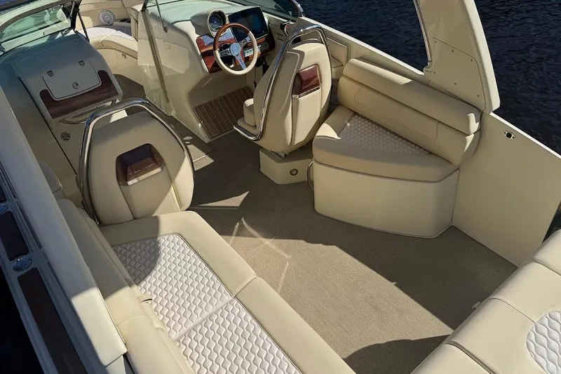  Yacht Photos Pics 2020 Chris-Craft Launch 28 interior with luxurious seating and elegant design.