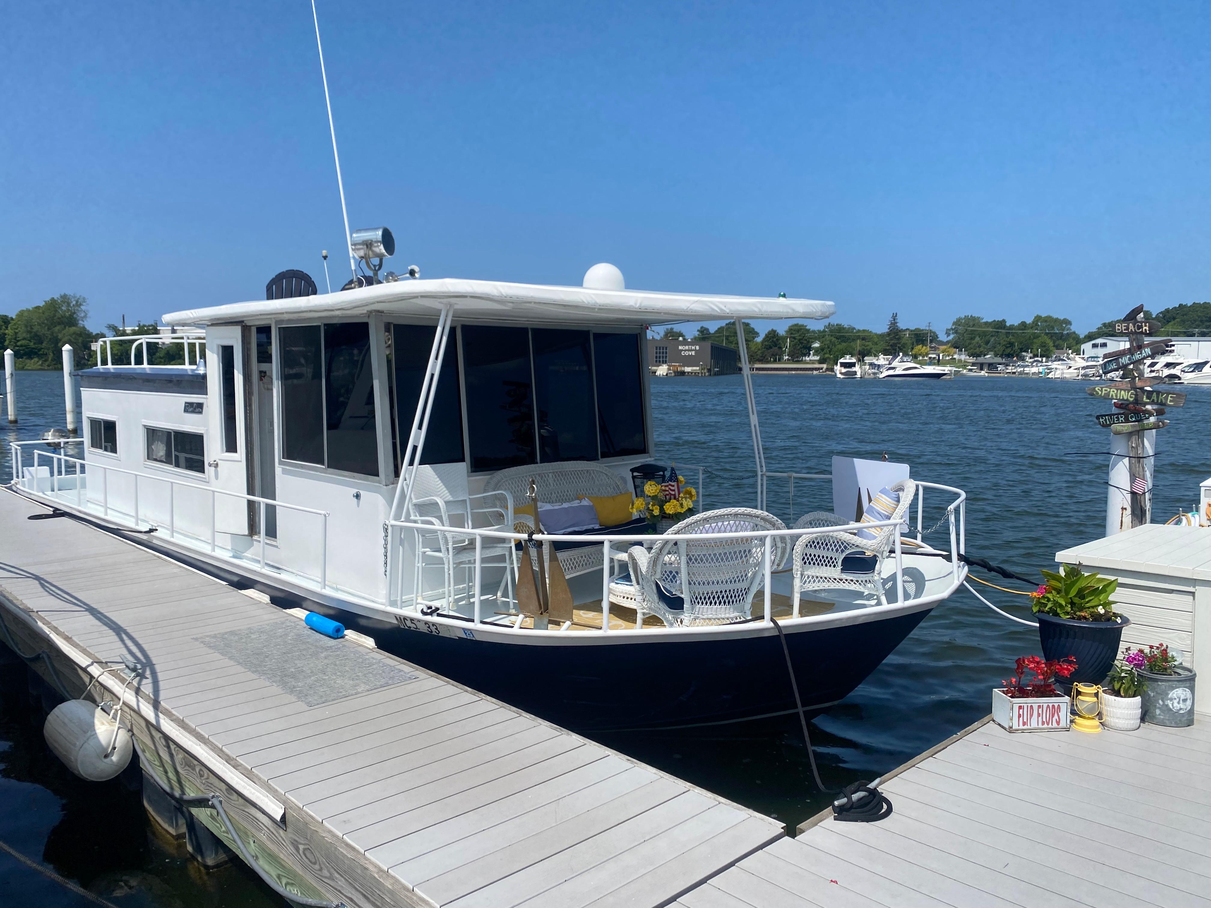 1968 River Queen 38 Houseboat House For Sale - YachtWorld