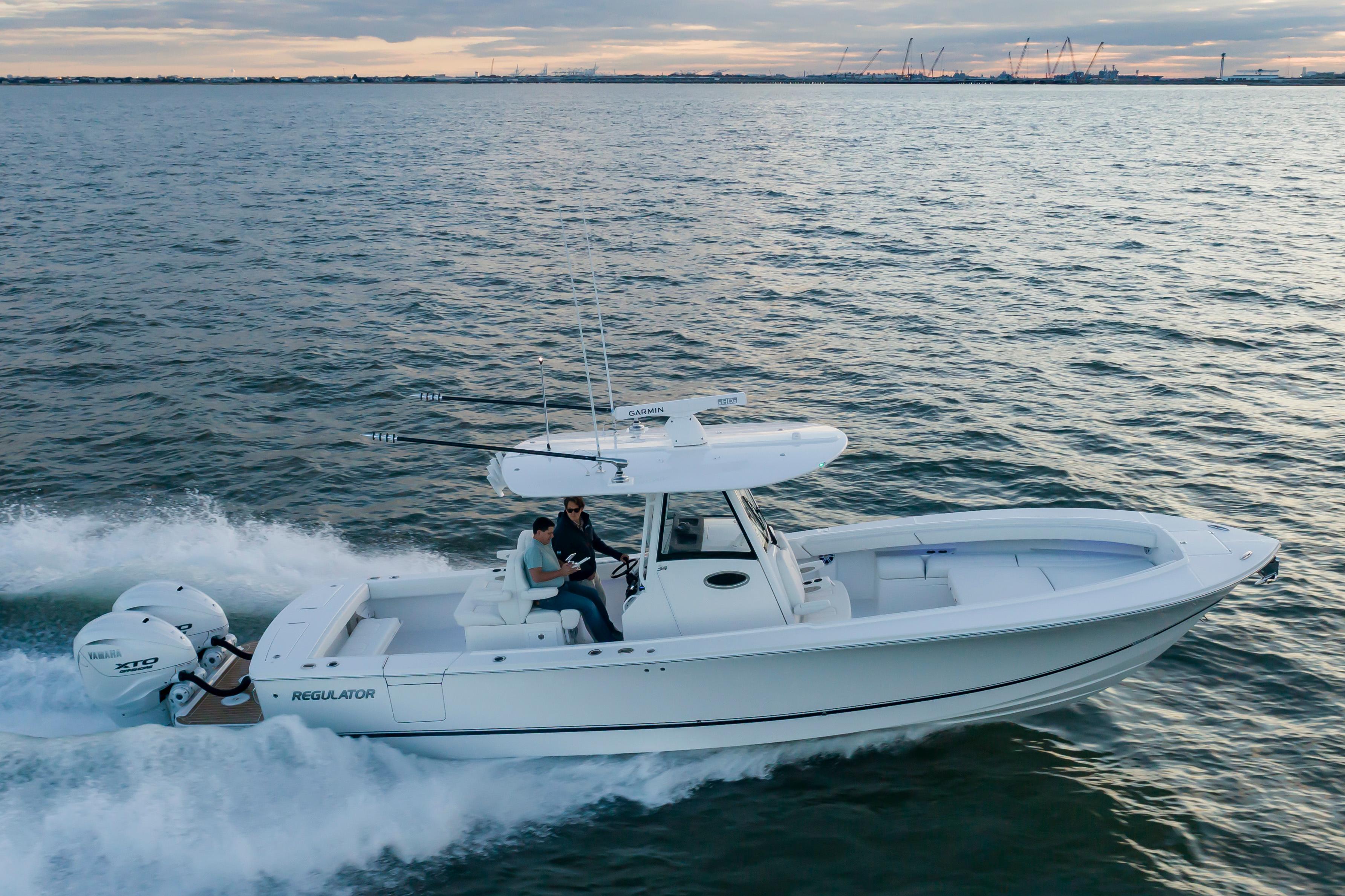 2024 Regulator Regulator 37 Center Console for sale - YachtWorld