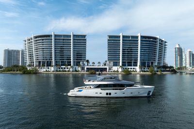 Yacht