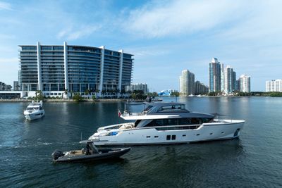 Yacht