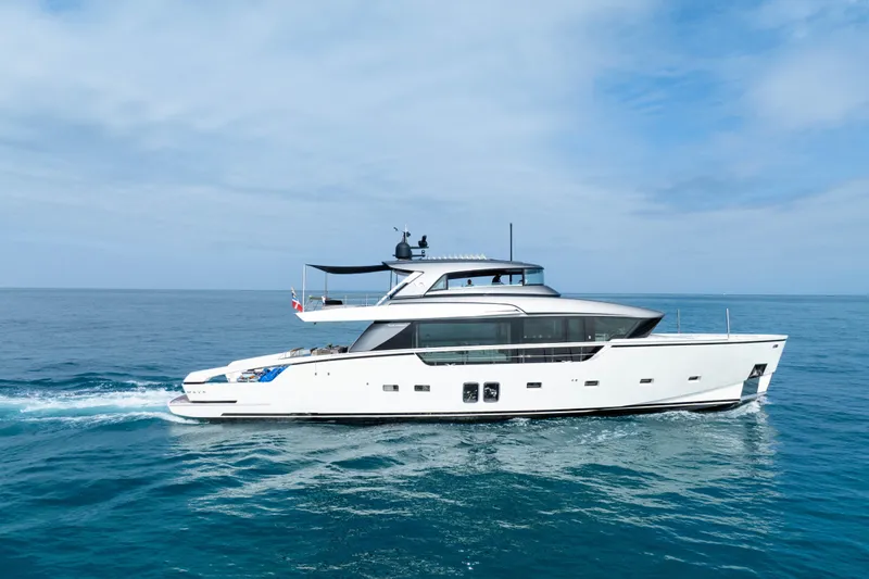 Mave Yacht Photos Pics Luxury 2020 Sanlorenzo SX88 yacht cruising on open sea under clear skies.