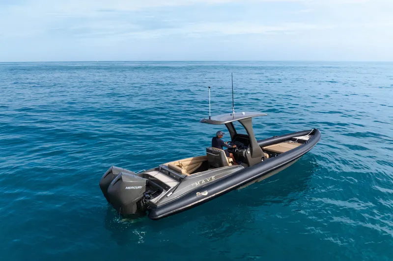 Mave Yacht Photos Pics Sanlorenzo SX88 2020 boat on open sea with Mercury engine.