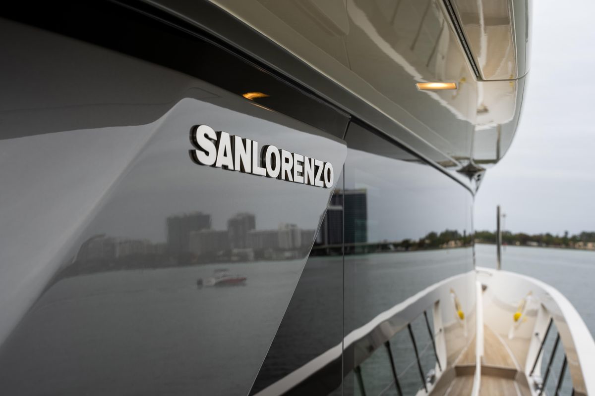 2020 Sanlorenzo 88 