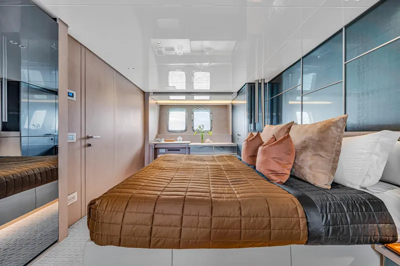 Mave Yacht Photos Pics Luxurious Sanlorenzo SX88 2020 yacht bedroom with modern design and elegant decor.