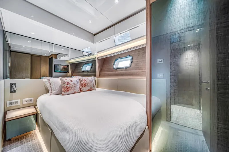 Mave Yacht Photos Pics Luxurious Sanlorenzo SX88 2020 yacht bedroom with modern design and elegant decor.