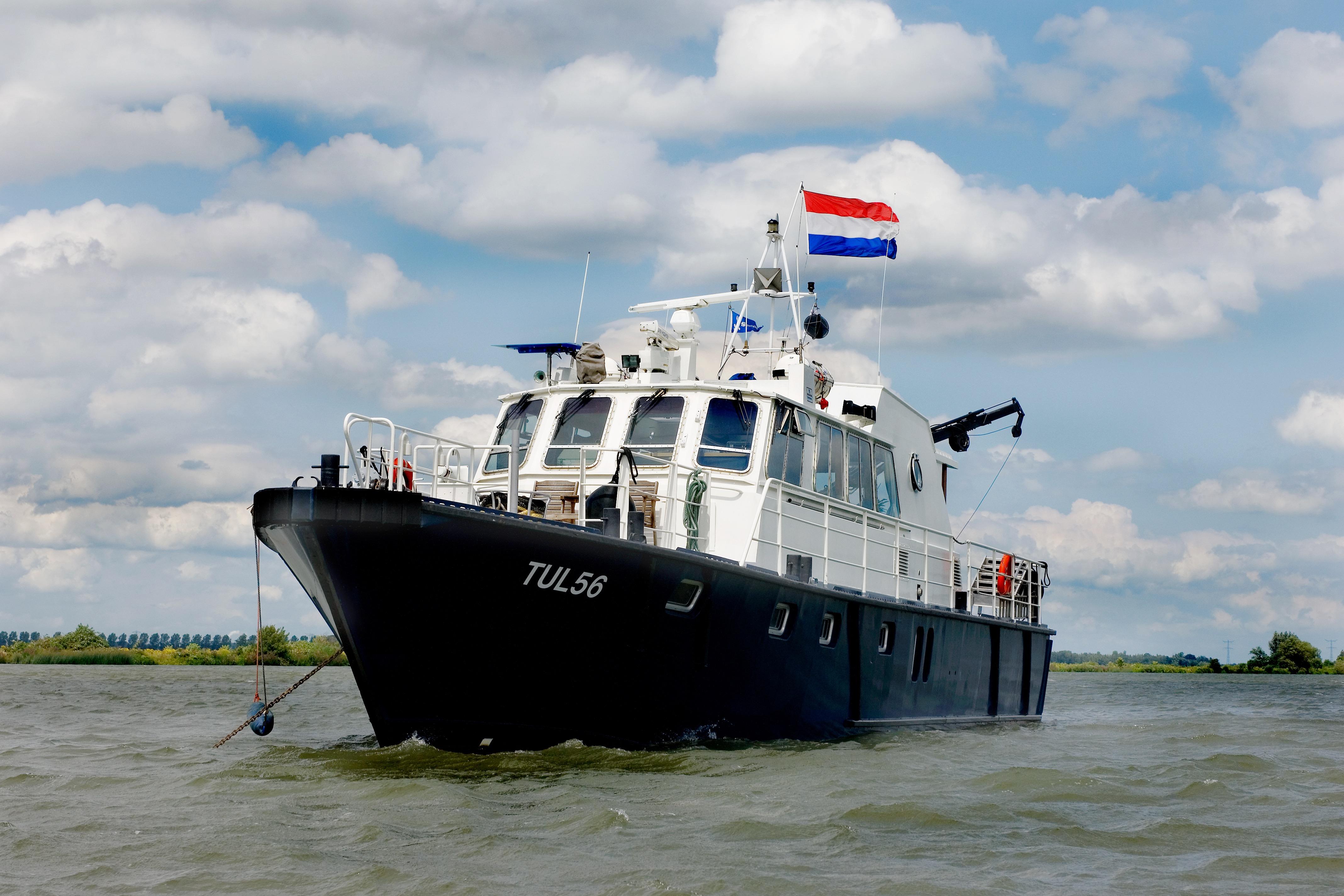 Custom Patrol Boat 2300