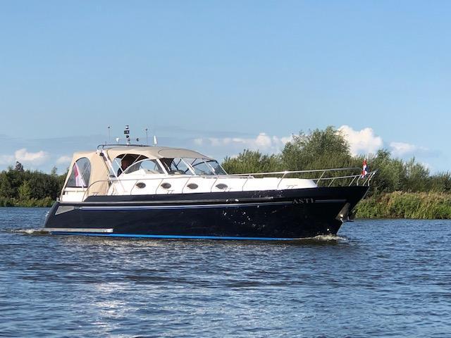 2006 Thomasz Tristan