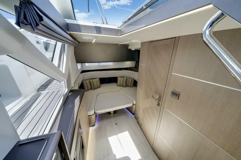  Yacht Photos Pics 2023 Galeon 375 Gto - Image 36