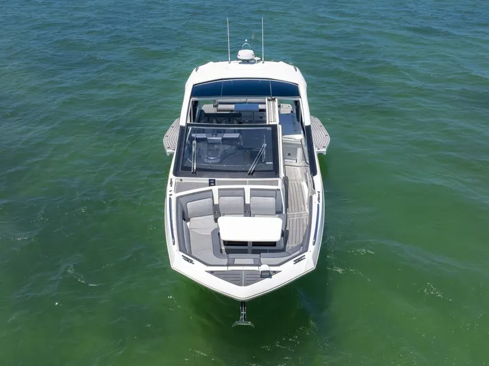  Yacht Photos Pics 2023 Galeon 375 Gto - Image 9