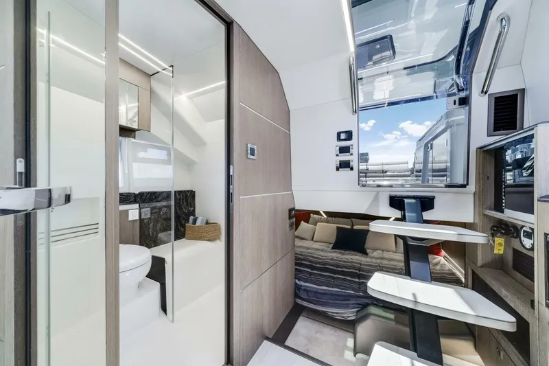  Yacht Photos Pics 2023 Galeon 375 Gto - Image 39