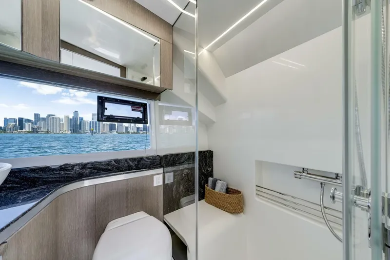  Yacht Photos Pics 2023 Galeon 375 Gto - Image 42