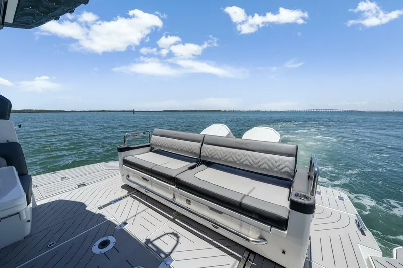  Yacht Photos Pics 2023 Galeon 375 Gto - Image 19