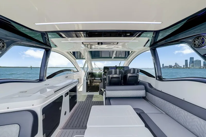  Yacht Photos Pics 2023 Galeon 375 Gto - Image 23